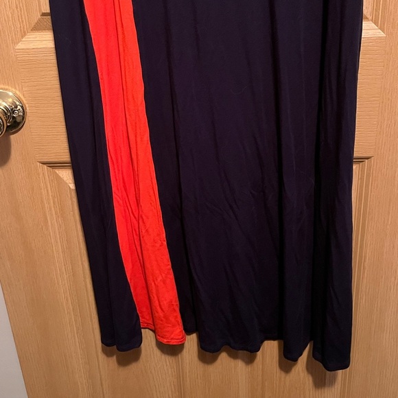 Colorblock Maxi Dress - Picture 6 of 12